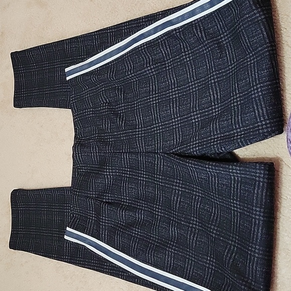 Dynamite Grey Plaid Tuxedo Pattern Highrise Leggings US XS NWT - Picture 11 of 11